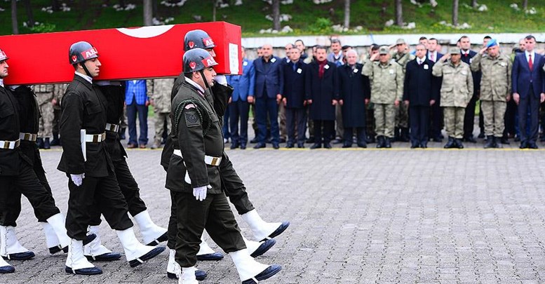 Kuzey Irak'ta şehit düşen üsteğmen Cazgır için tören düzenlendi