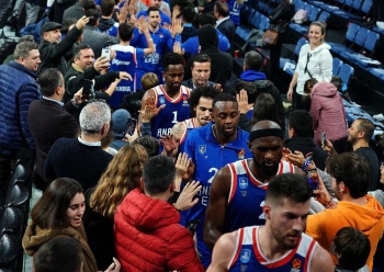 Lider Anadolu Efes, Zorlu Real Madrid Deplasmanında
