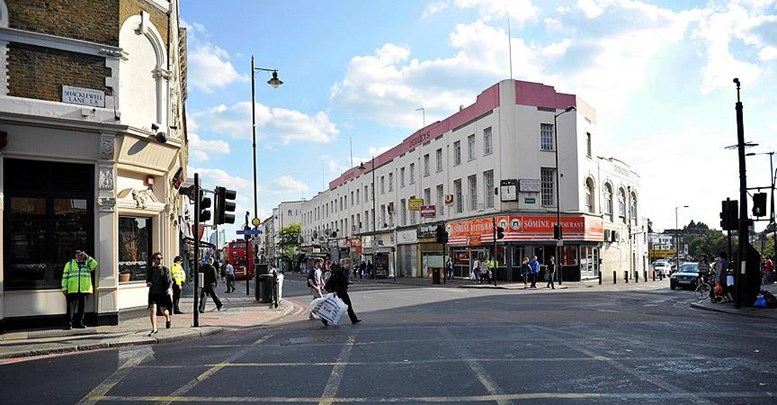 Londra polisinden Türkçe Twitter hesabı