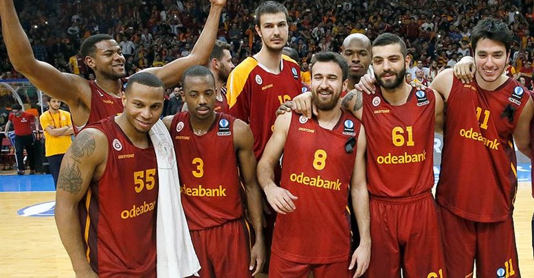 Maç eksiği olan Galatasaray 15. galibiyetini aldı