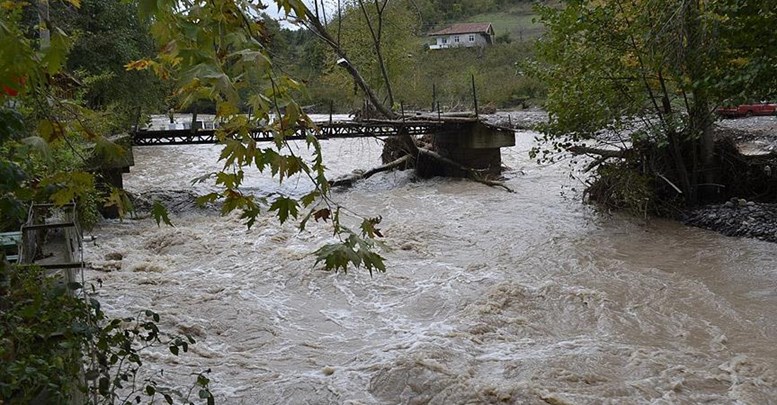 Malatya'da sele kapılan genç hayatını kaybetti