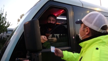 Maltepe’De Korona Virüs Kapsamında Araçlara Denetim
