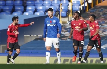 Manchester United Deplasmanda Everton’I 3’Ledi
