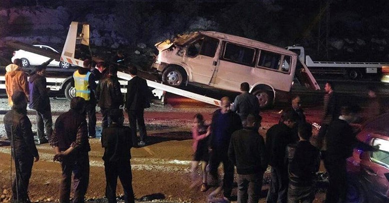 Mardin'de trafik kazası: 20 yaralı