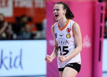 Merve Atlıer, Yeniden Eczacıbaşı Vitra’Da
