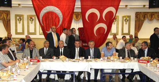 MHP Gaziosmanpaşa ilçe Teşkilatının iftarı zetinada yapıldı.