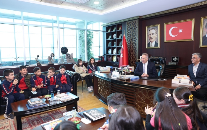 Miniklerden Başkan Amcalarına Ziyaret
