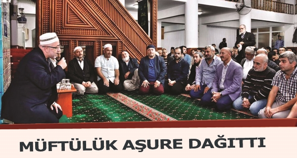 MÜFTÜLÜK AŞURE DAĞITTI