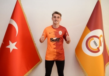 Muhammed Kerem Aktürkoğlu: "Uzun Yıllar Galatasaray’A Hizmet Etmek İstiyorum"
