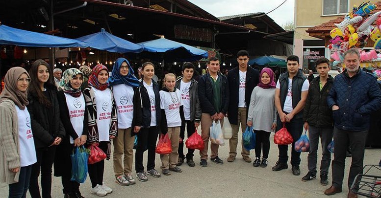 Öğrenciler'den size 'Size yardım edebilir miyim' projesi