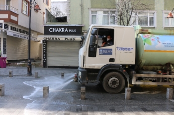 Özlem Çarşısı Temizlenip Dezenfekte Edildi
