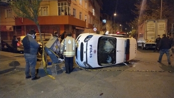 Polis Ekipleri Kaza Yaptı: 2 Polis Yaralandı
