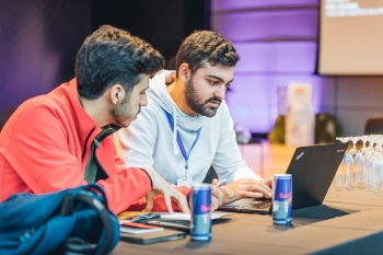 Red Bull Basement’In Geçen Yılki Kazananı Smarttle Başarı Öyküsünü Anlattı
