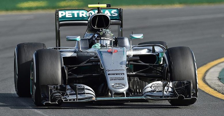 Rosberg kaldığı yerden devam ediyor