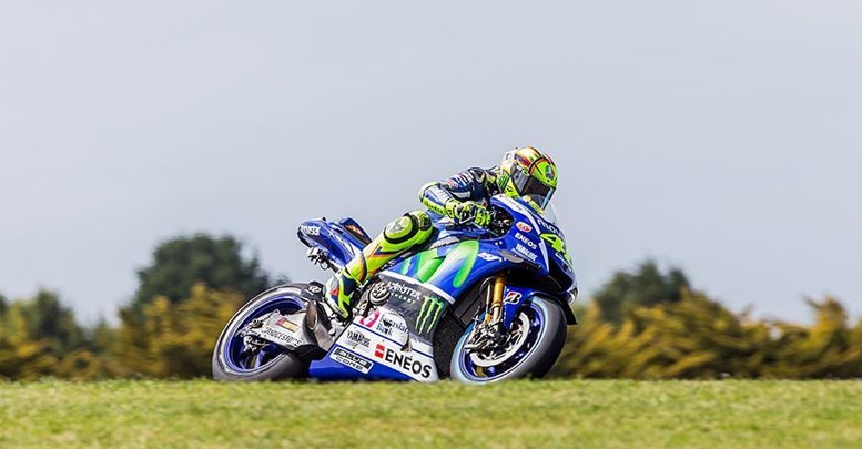 Rossi iki yıl daha Yamaha'da