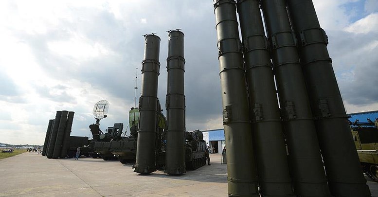 Rusya İran'a S-300'lerin sevkiyatını bu yıl tamamlayacak