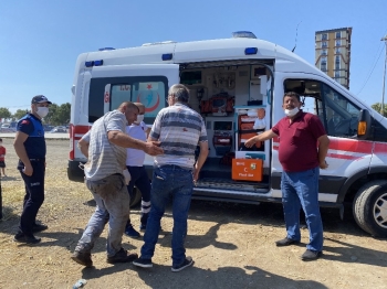 Sahibinin Elinden Kaçan Kurbanlık Boğa Bir Kişiyi Yaraladı
