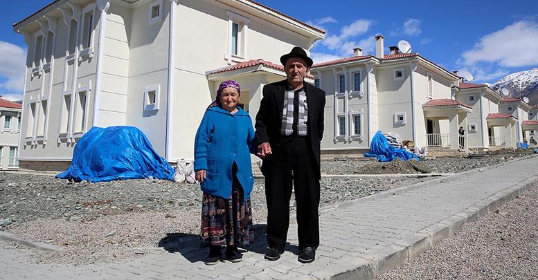 Savaşın izlerini yeni yaşamlarında silmeyi umut ediyorlar