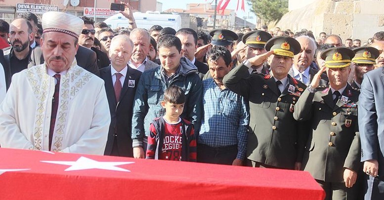 Şehit astsubay Karabakla son yolculuğuna uğurlandı