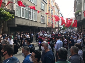 Şehit Polisin Naaşı Helallik İçin Evine Getirildi
