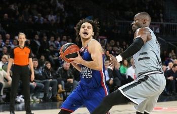 Shane Larkin, Euroleague Tarihine Geçti
