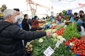 Şişli’De Pazarlar Ramazan Öncesi Doldu
