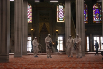 Sultanahmet Camii Cuma Namazına Hazırlanıyor
