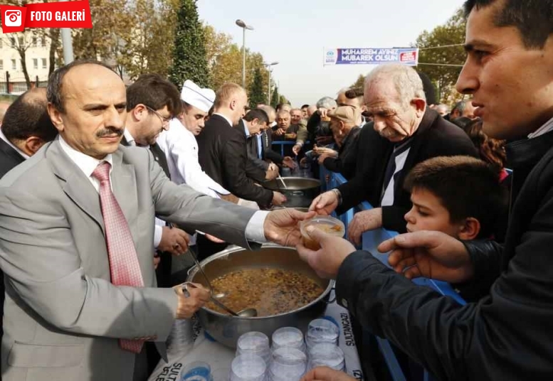 Sultangazi’de Aşure Dağıtımı