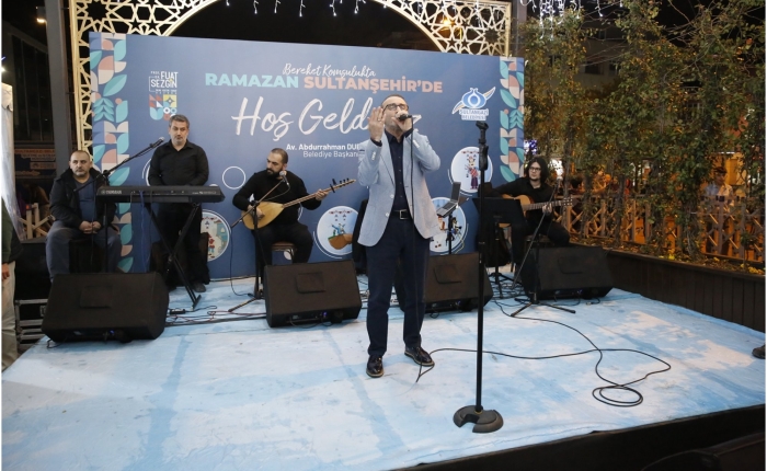 Sultangazi’de Ömer Karaoğlu Konseri gönülleri mest etti