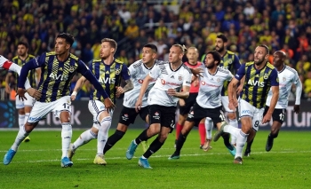 Süper Lig: Fenerbahçe: 2 - Beşiktaş: 1 (İlk Yarı)
