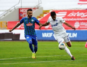 Süper Lig: Kasımpaşa: 0 - Çaykur Rizespor: 0 (İlk Yarı)
