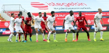 Süper Lig: Kasımpaşa: 0 - Sivasspor: 0 (Maç Sonucu)
