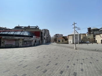 Taksim Meydanı’Nda Tarihi Sessizlik
