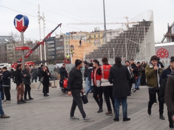 Taksim Meydanı Ve İstiklal Caddesi’Nde Güvenlik Uygulaması
