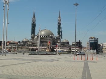 Taksim Son Yılların En Sessiz Günlerini Yaşıyor
