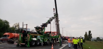 Tem Hadımköy’De Tır İle Otomobil Çarpıştı: 3 Yaralı
