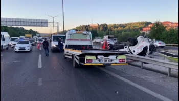 Tem Otoyolunda Feci Kaza; 1 Ağır 3 Yaralı
