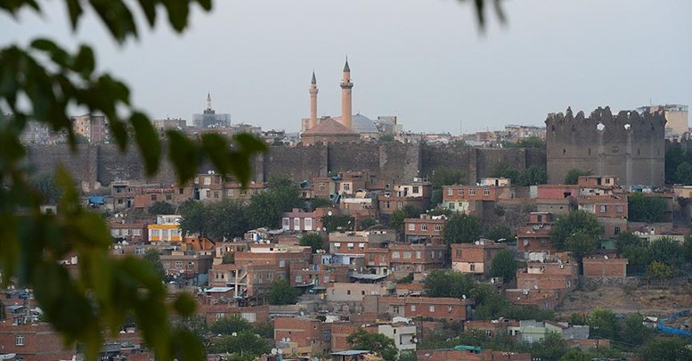 Terör, Diyarbakır'da konut satışlarını azalttı