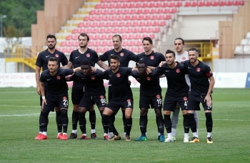 Tff 1. Lig: Ümraniyespor:  1 -  Ankara Keçiörengücü: 2
