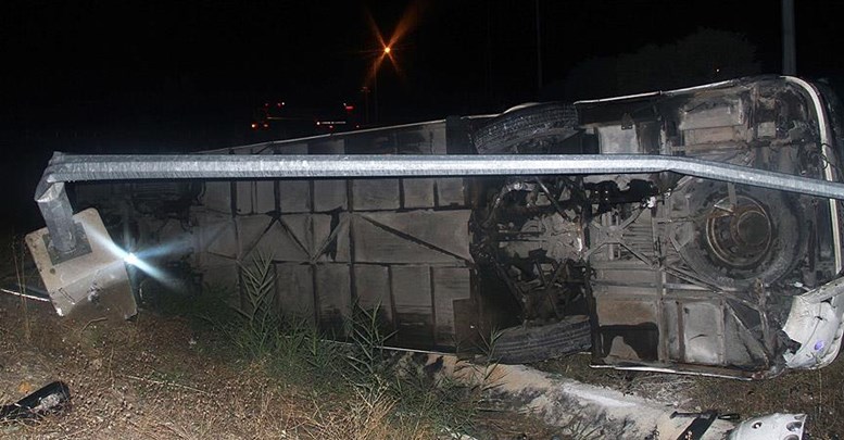 Umreye giden 13 Filistinli Ürdün'de trafik kazasında öldü