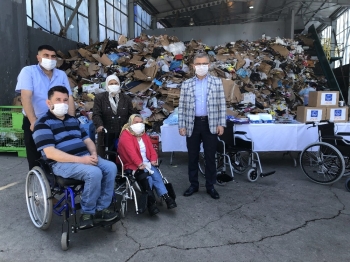 Üsküdar Belediyesi Çöpten ‘Hayır’ Çıkarıyor
