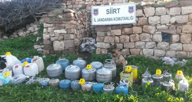 Vatandaşın ihbarıyla çok sayıda patlayıcı bulundu