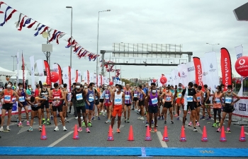 Vodafone İstanbul Yarı Maratonu Yapıldı
