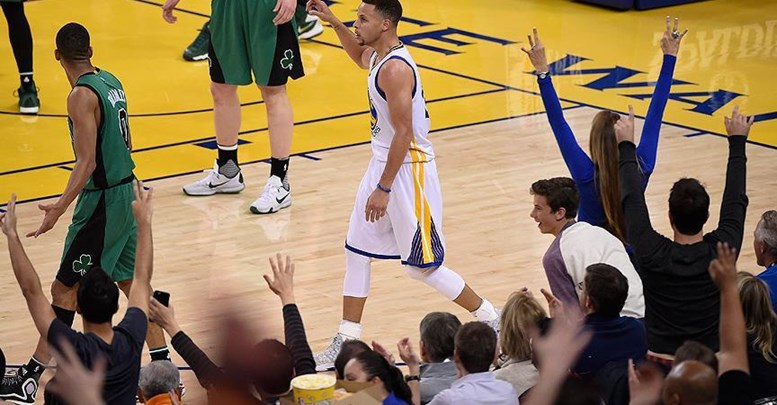 Warriors'tan 3 sayı rekoru