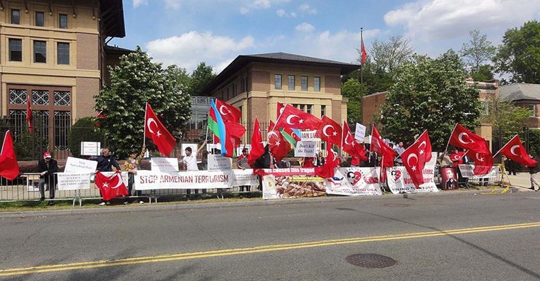 Washington'da 10 bin kişi Türkiye için yürüyecek