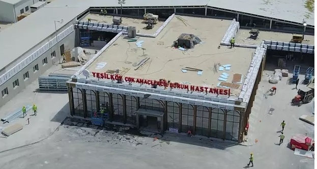 Yeşilköy Salgın Hastanesinin İsim Tabelası Konuldu