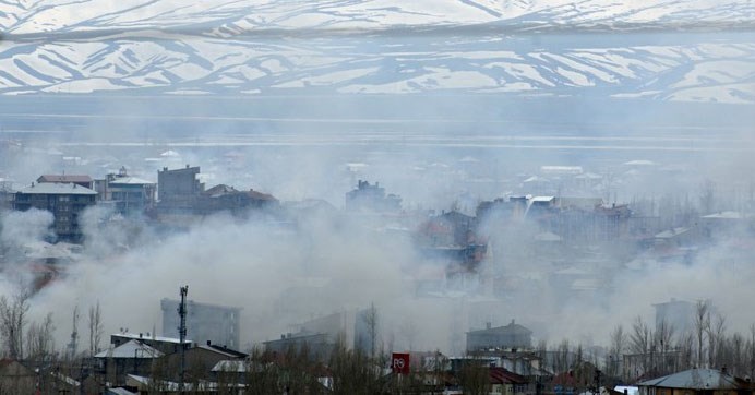 Yüksekova'da yoğun çatışmalar sürüyor