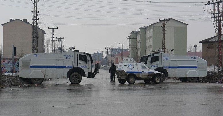 Yüksekova'daki terör operasyonunda 1 polis şehit oldu