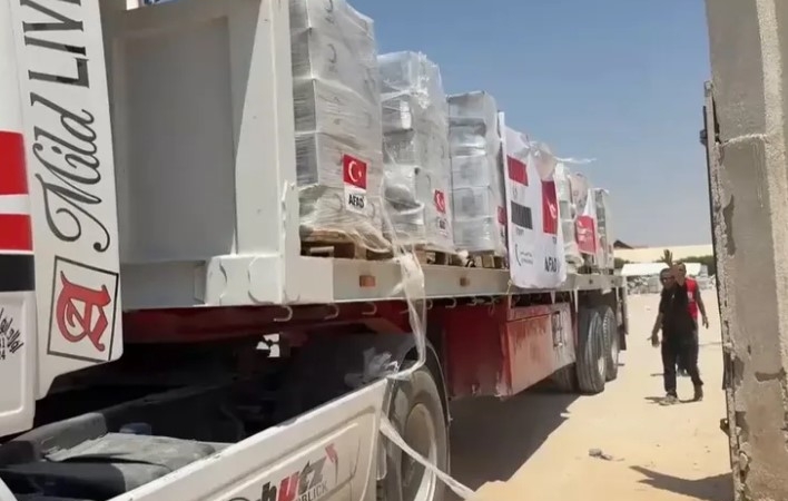 Gazze’ye Türkiye’den İnsani Yardım Sevkiyatı Sürüyor