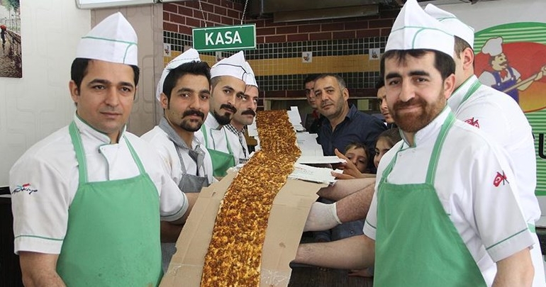 23 metrelik lahmacunla rekor denemesi